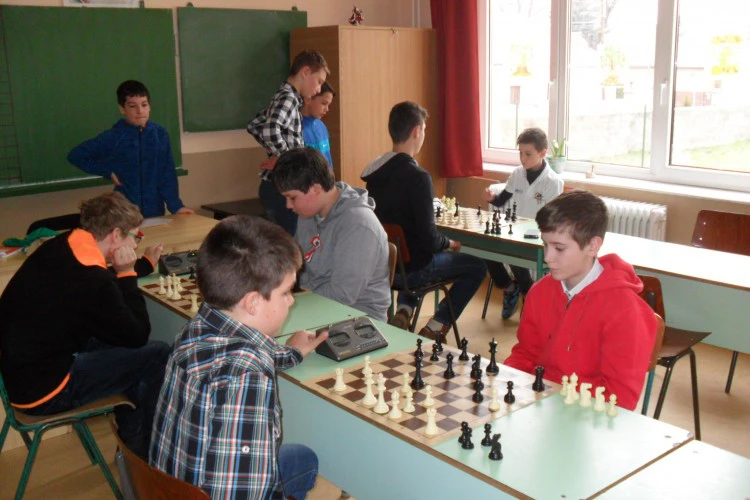 1480662551-5591-sakk-lebenyjpg-1499862262.jpg