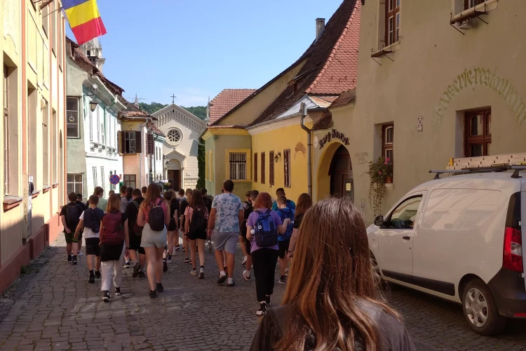 72 Segesvár