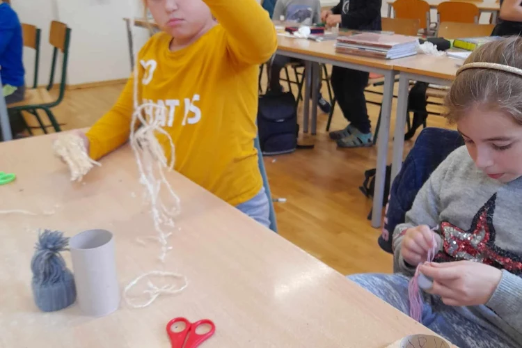 hullmenteshét (16)
