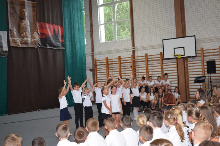 lebeny-iskola-evnyito-2019-5-1567499720.JPG