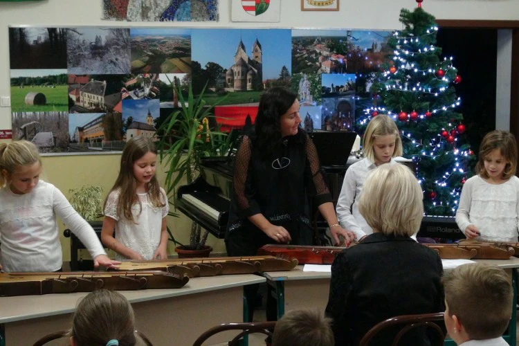 lebeny-zene-iskola-koncert-21-1579096010.jpg
