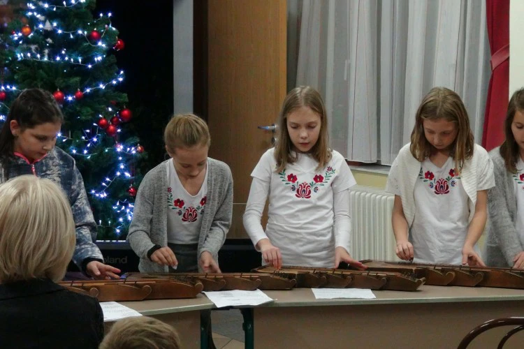 lebeny-zene-iskola-koncert-23-1579096065.jpg