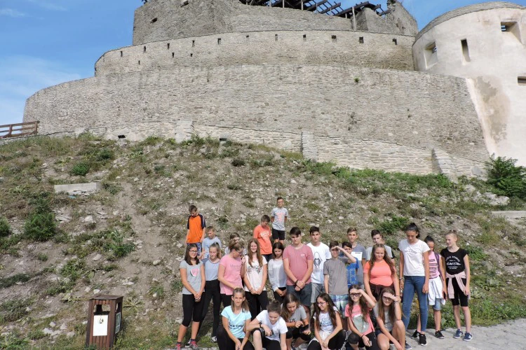 lebenyi-iskola-hatartalanul-5-1553588327.JPG