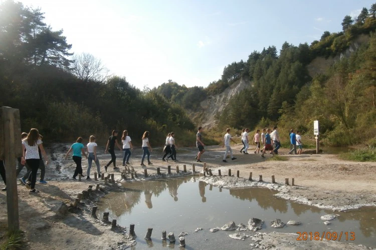 lebenyi-iskola-hatartalanul-7-1553588332.JPG